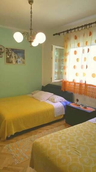 Апартаменты Apartments Vučinović Тиват Номер-студио с террасой и видом на море (для 3 взрослых)-21